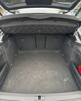 Skoda Superb cena 74900 przebieg: 237000, rok produkcji 2020 z Słupsk małe 529